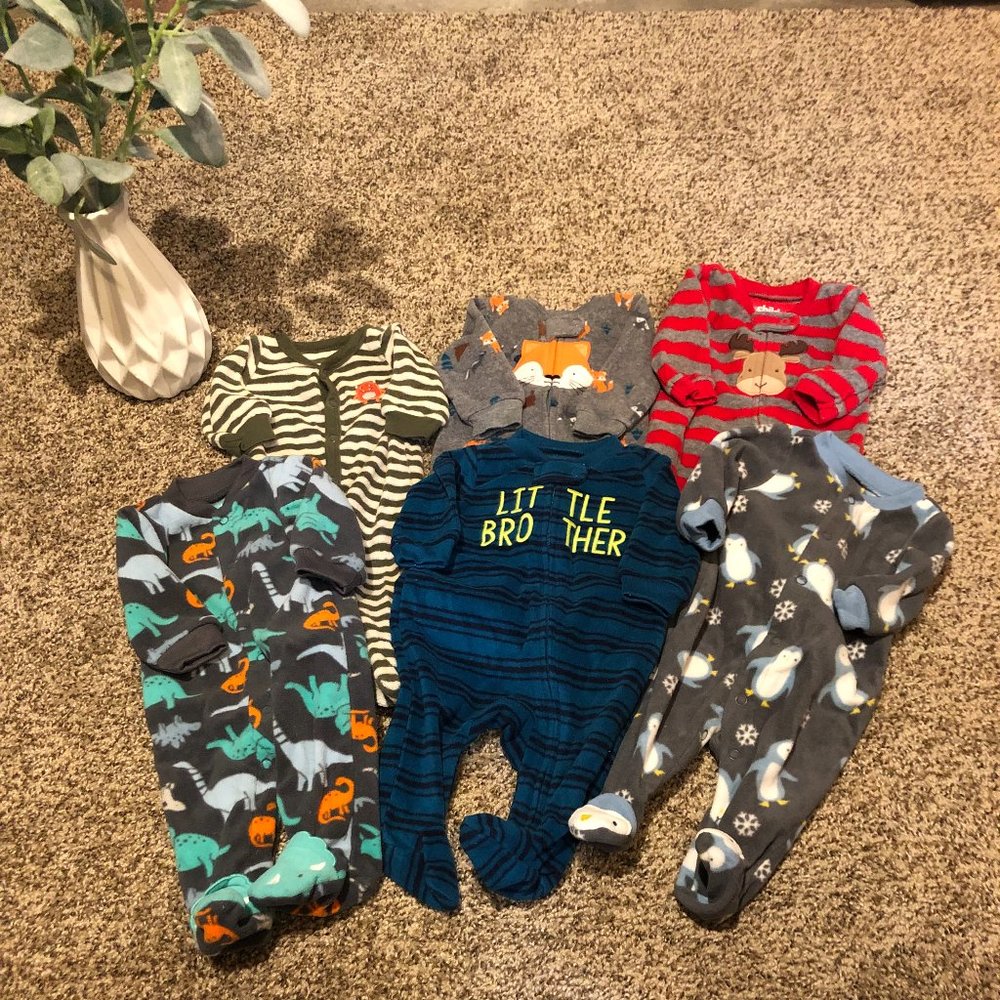 NB Bundle, 6 pajamas total, 1 Carter's and 5 Child of mine.